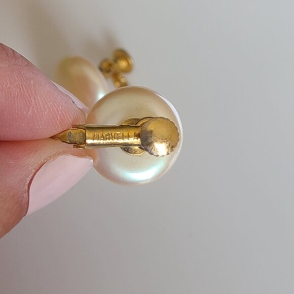 Vintage Marvella Round Screw Back Faux Pearl Gold Plated Statement Earrings - Picture 2 of 9